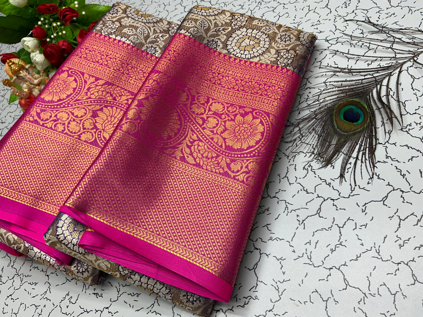 2 Gram Bridal Saree β Royal Zari Motif with Golden Tissue Border