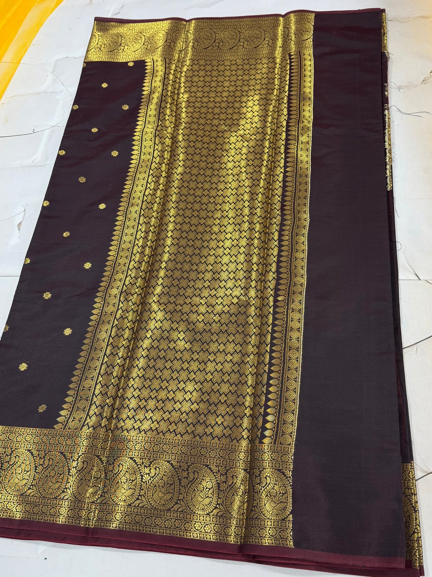 Premium Banaras Soft Silk Saree
Code: BSSCB001
Colour: Coffee Brown