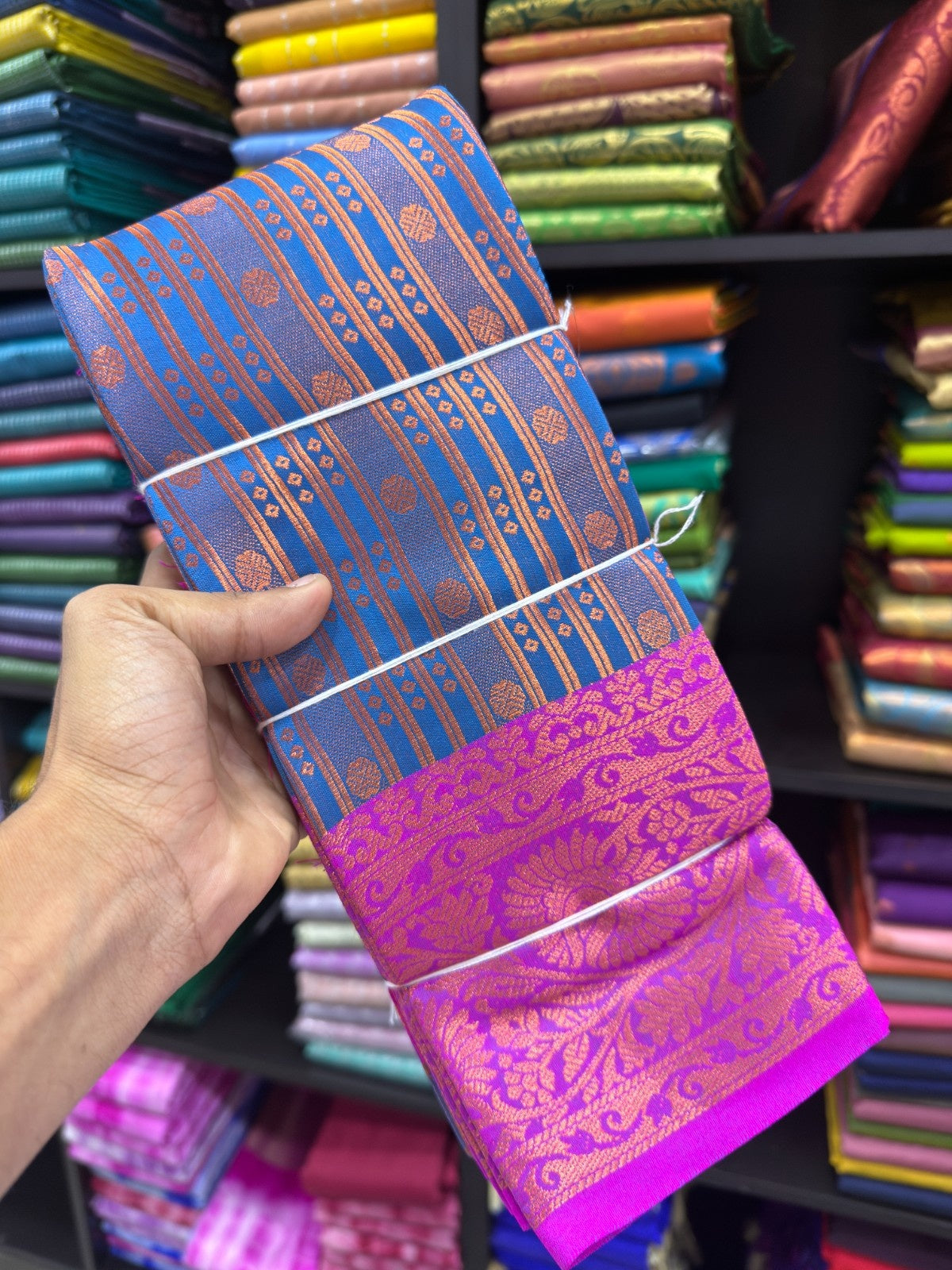 Vairaoosi Bridal Saree blue with pink
