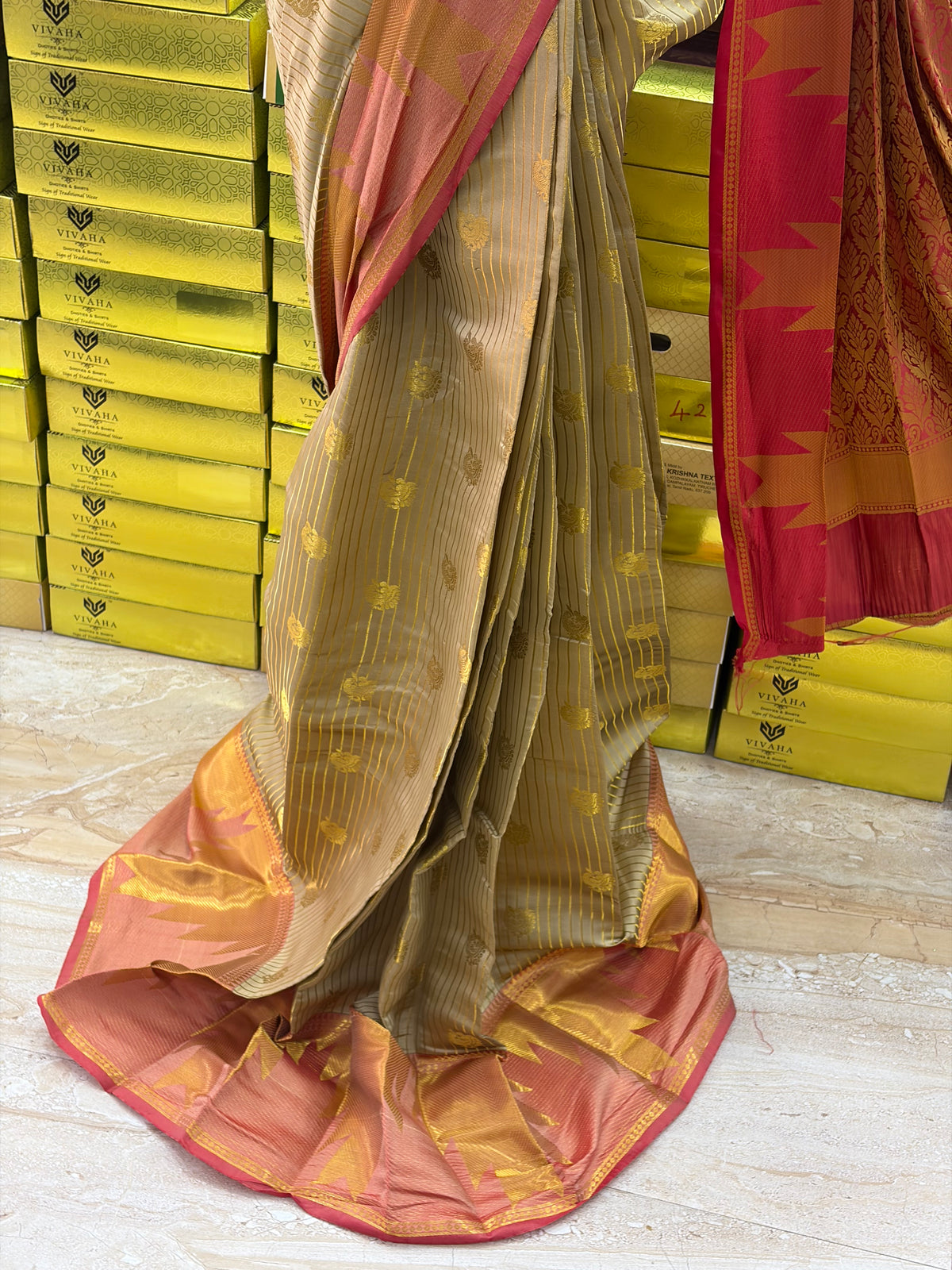 Premium Semi Silk Saree – Taupe Gold with Red Contrast Pallu | ₹550 | Sri Nandhini Tex | Code: SNTSLS001