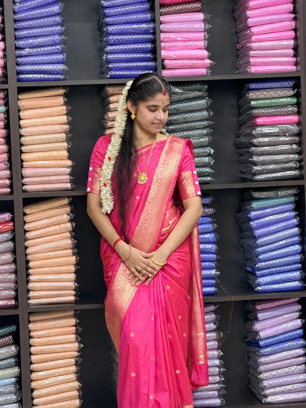 Premium Soft Silk Saree with Rich Gold Zari Border & Elegant Butta Design | Ultra Soft Finish | Sri Nandhini Tex | SNTPSG001