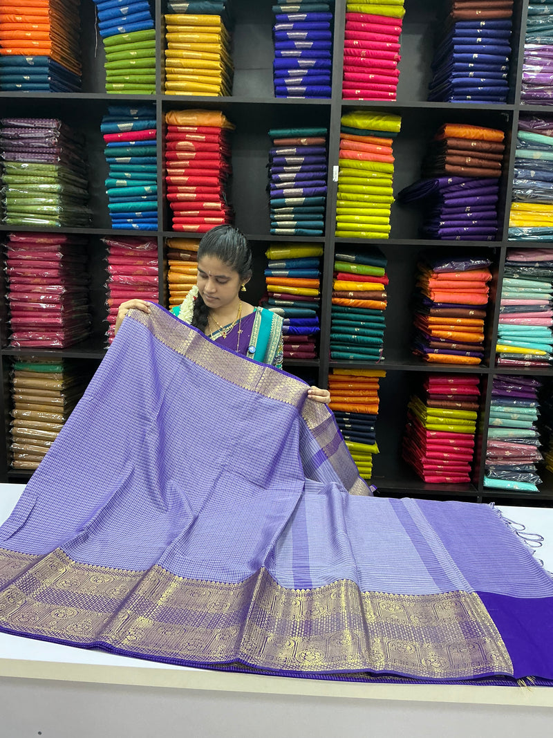 Premium Banaras Soft Silk Saree | Lavender Purple with Royal Purple Border | Elegant Zari Weaving | Sri Nandhini Tex
Code: SNTBS04