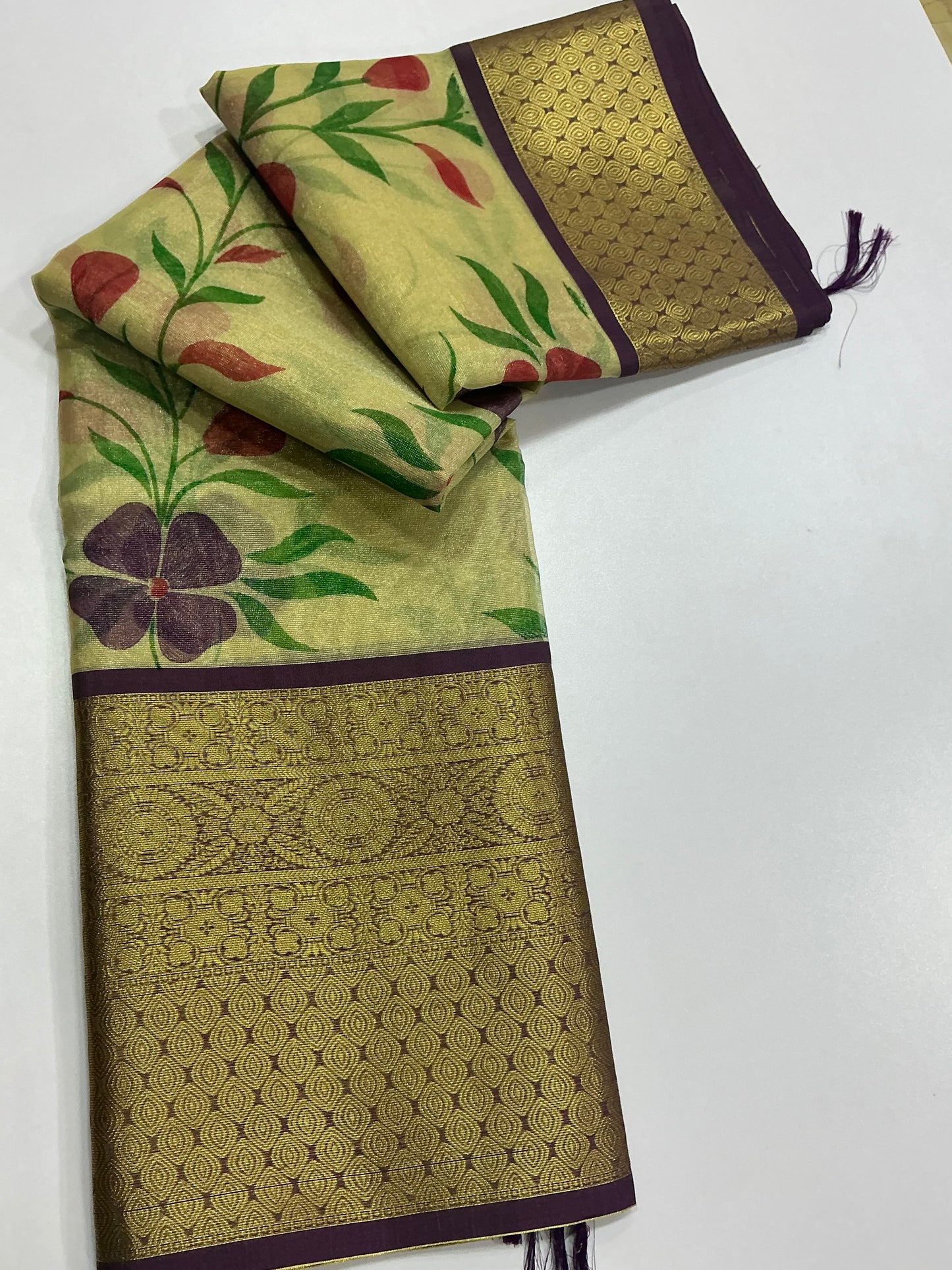 Premium Banaras tissue soft saree