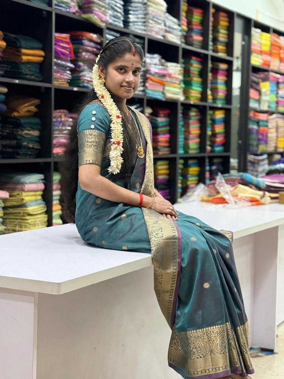 Premium Soft Silk Saree with Rich Gold Zari Border & Elegant Butta Design | Ultra Soft Finish | Sri Nandhini Tex | SNTPSG001