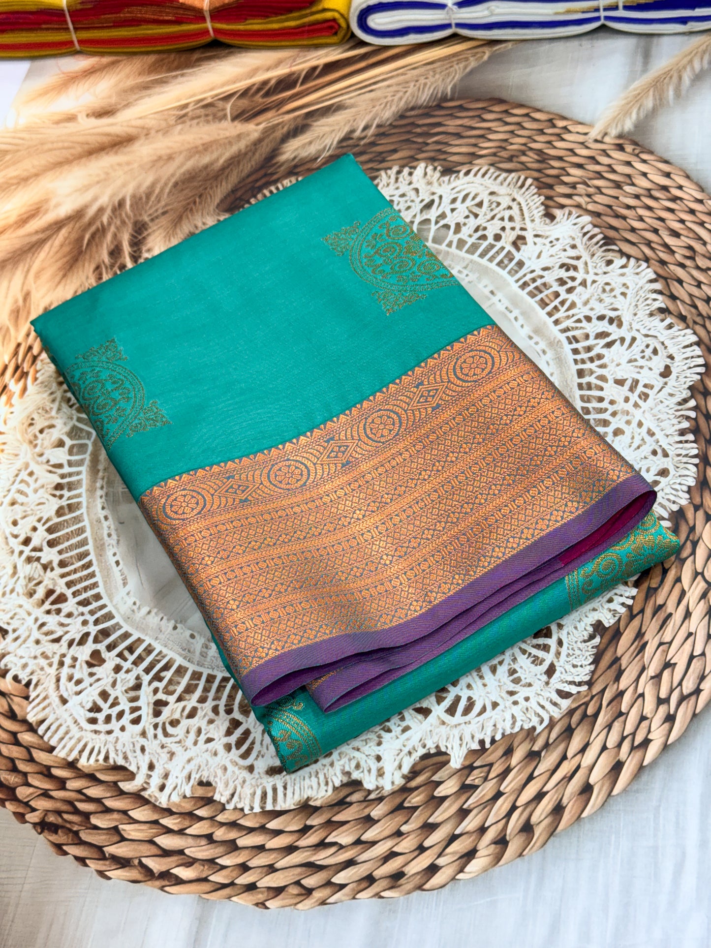 Premium Kanchi Soft Silk Saree – Peacock Green × Rani Pink Contrast | Rich Gold Zari Weaving | Sri Nandhini Tex | SNTKSS002
