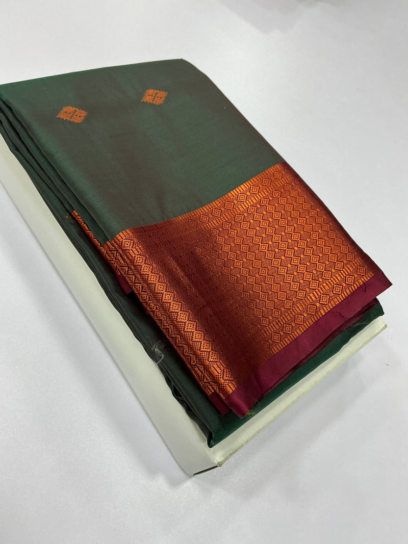 Premium Soft Silk Saree – Forest Green with Traditional Copper Border | Sri Nandhini Tex | SNTSS008