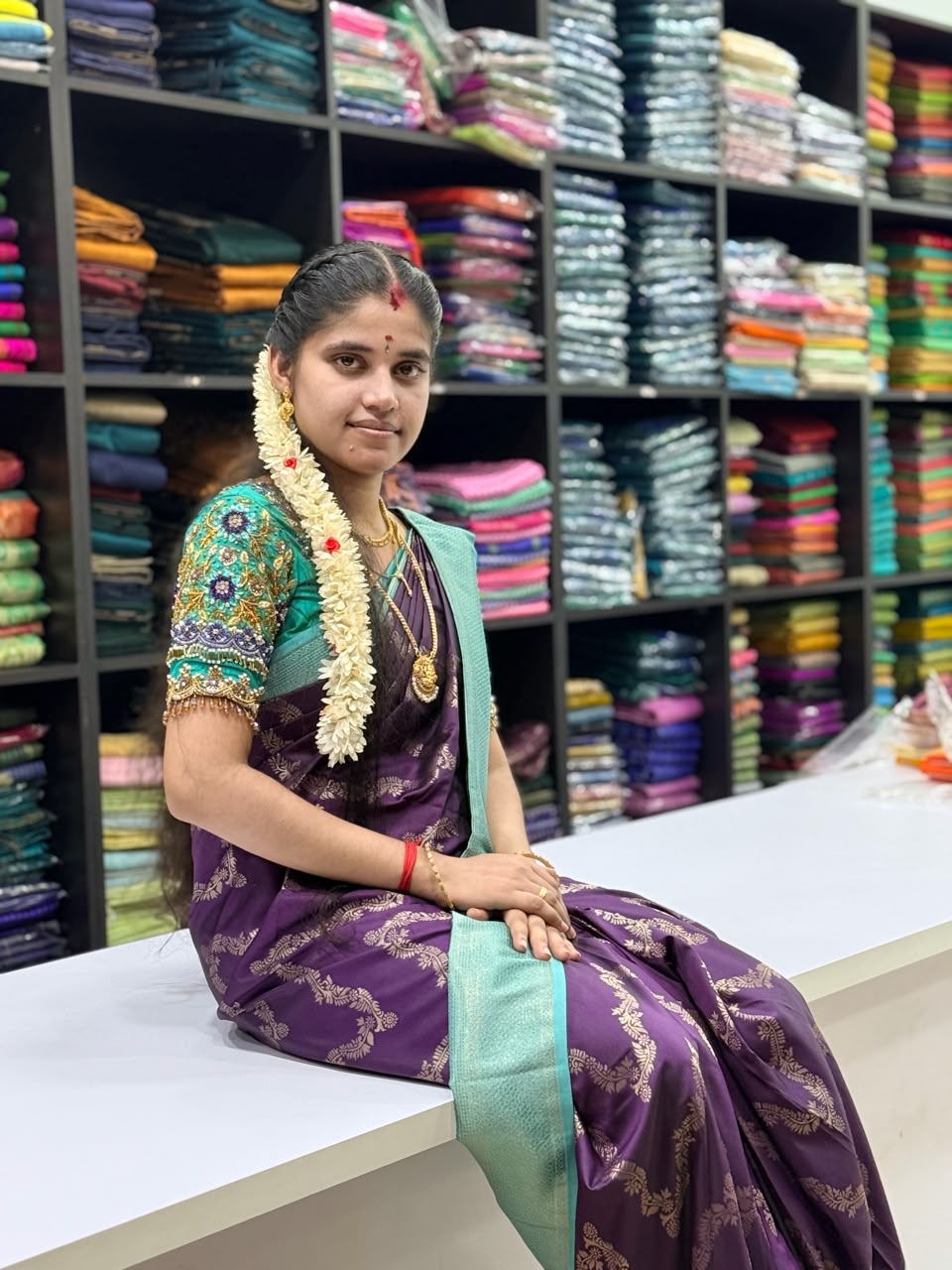 Deep Purple & Turquoise BlueDual Shade Premium Soft Silk SareeCode: SNTNDS001