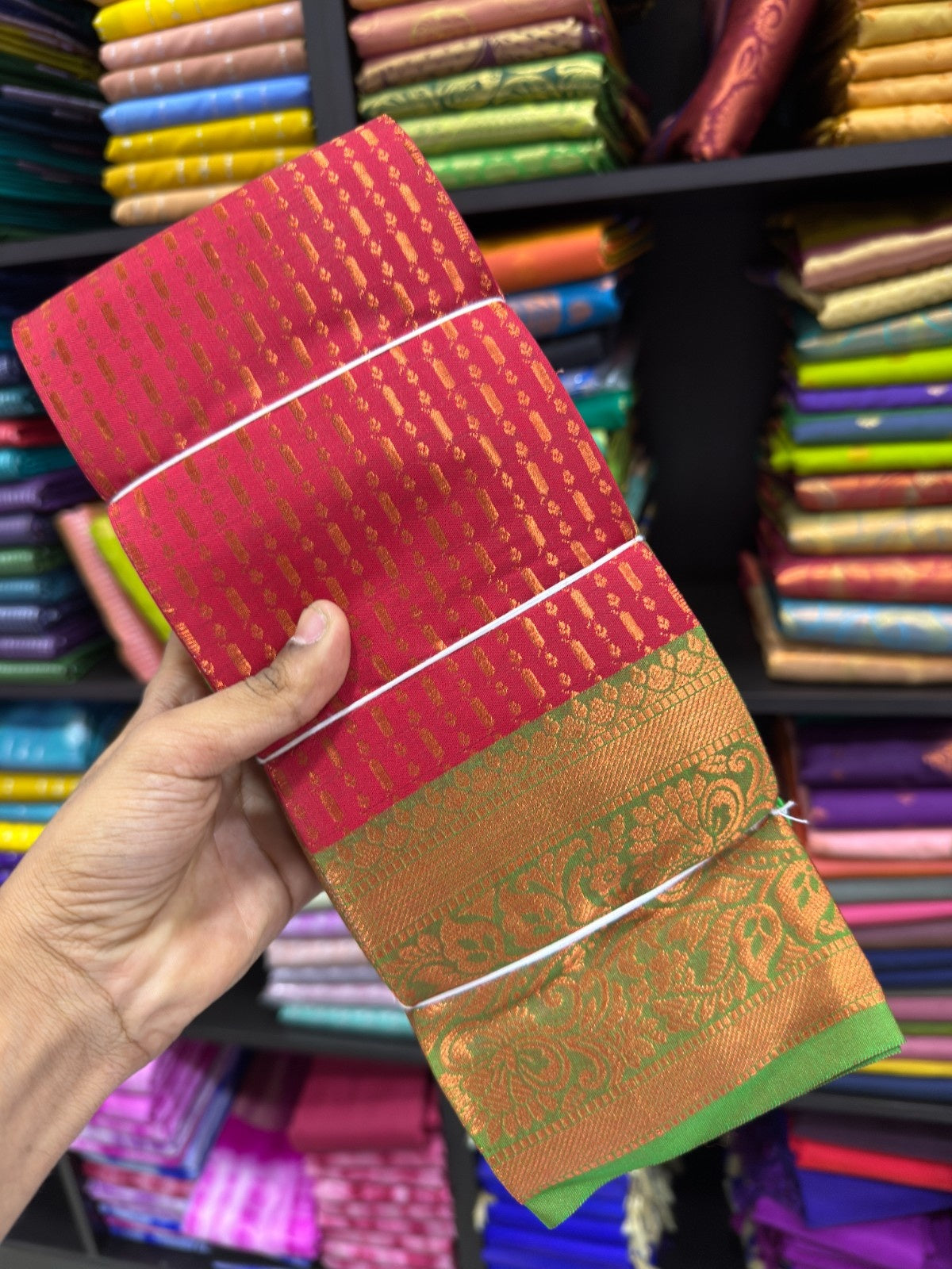 Vairaoosi Bridal Saree red with green