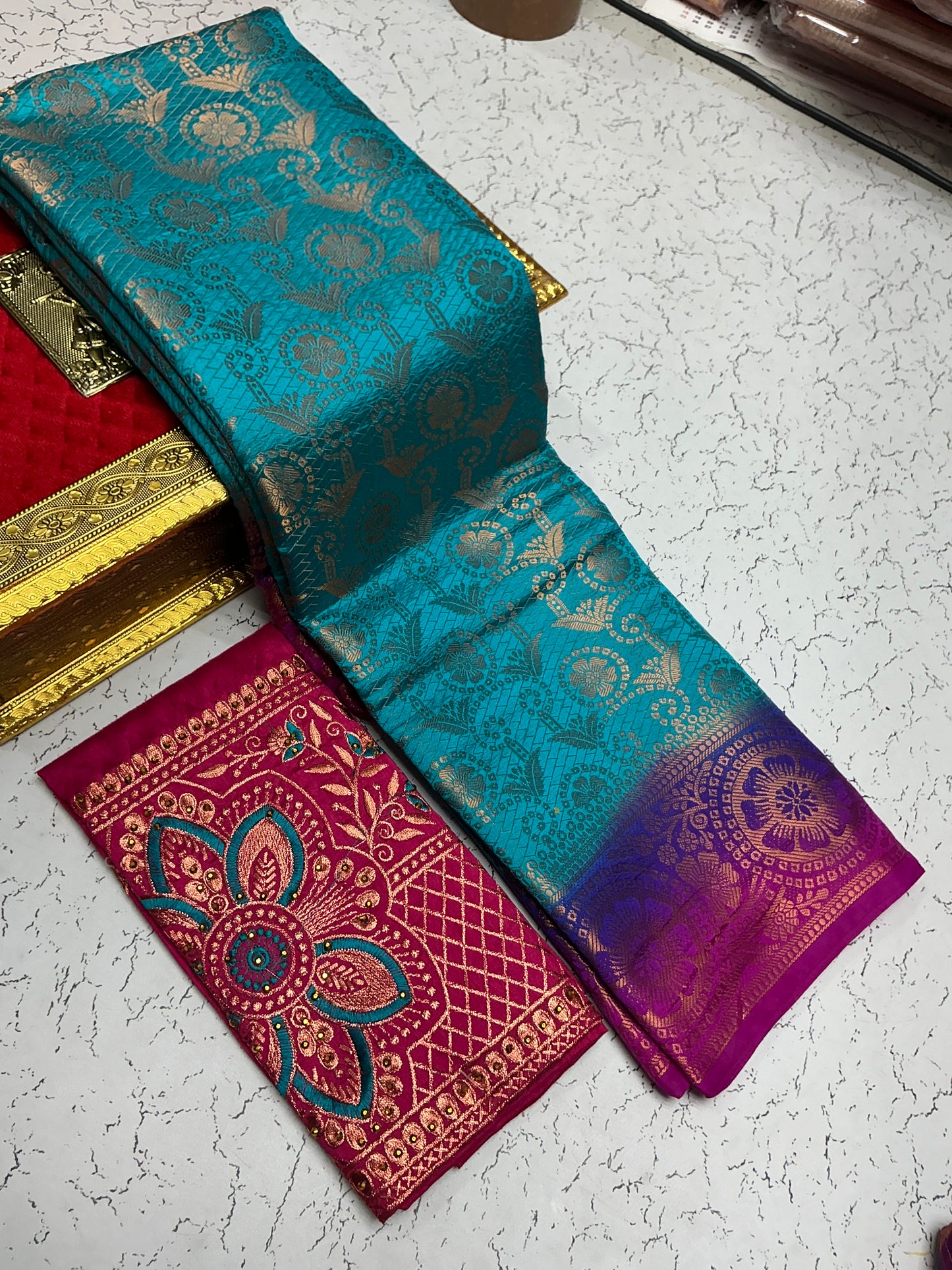 Mulberry_Bridal_Saree_Teal_Pink_Zari