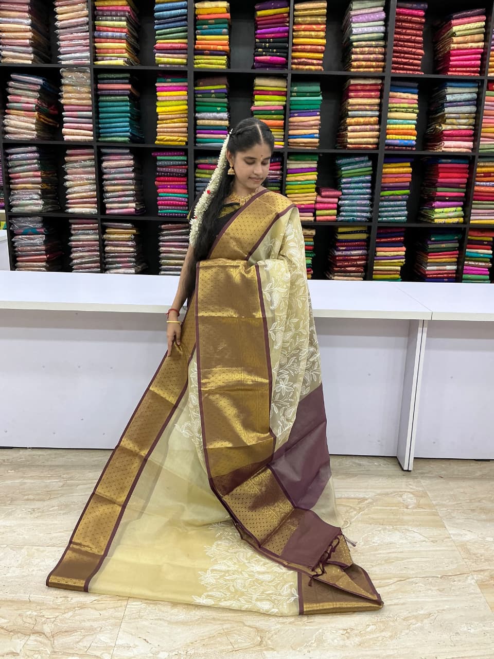 Premium Tissue Silk Saree – Antique IVORY with Wine Contrast | Elegant Festive Wear | Sri Nandhini Tex | SNTBTS02