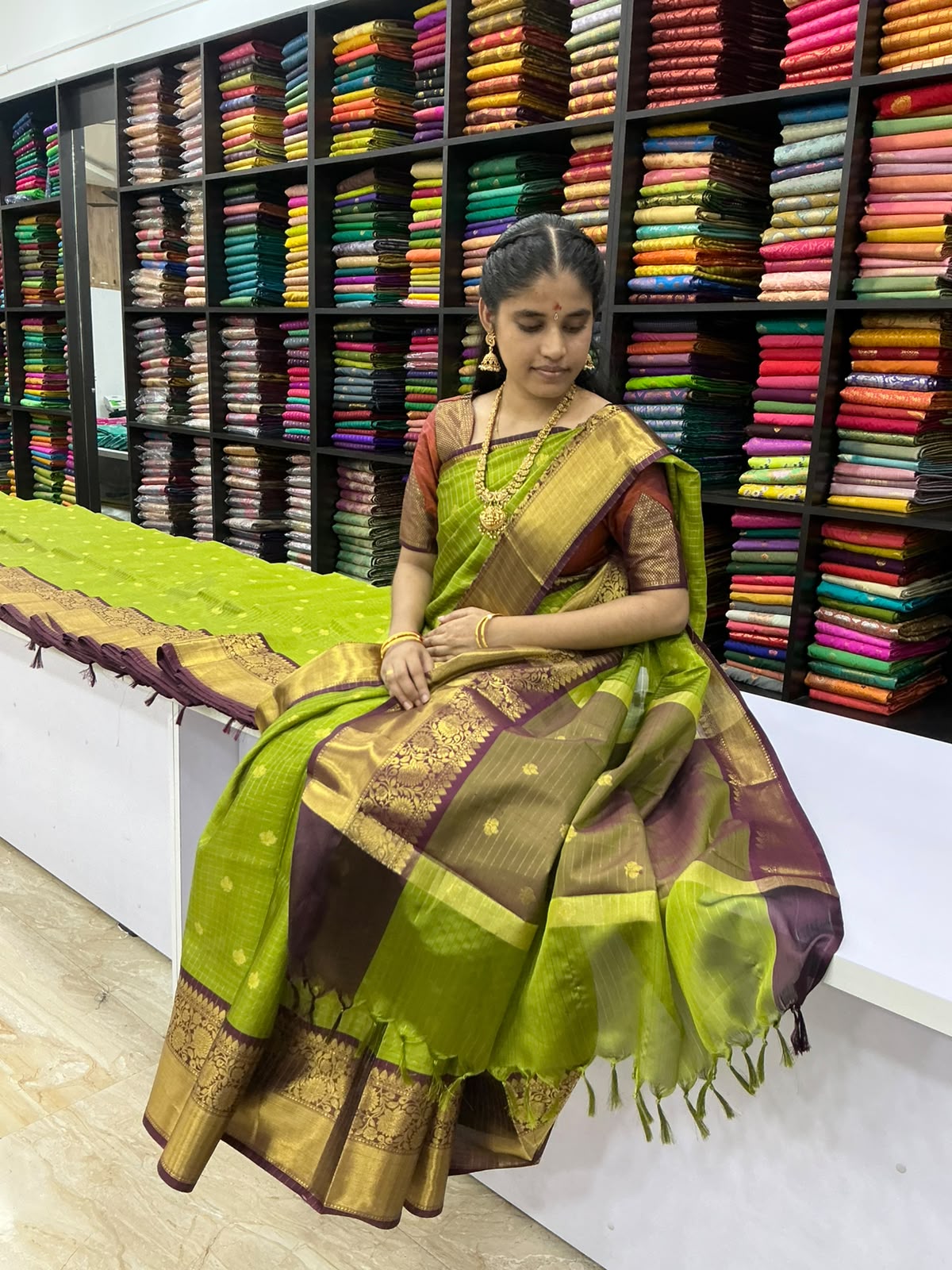 Premium Banaras Soft Silk Saree – Parrot Green with Purple Border | Traditional Festive Silk Saree | Sri Nandhini Tex | SNTBG001